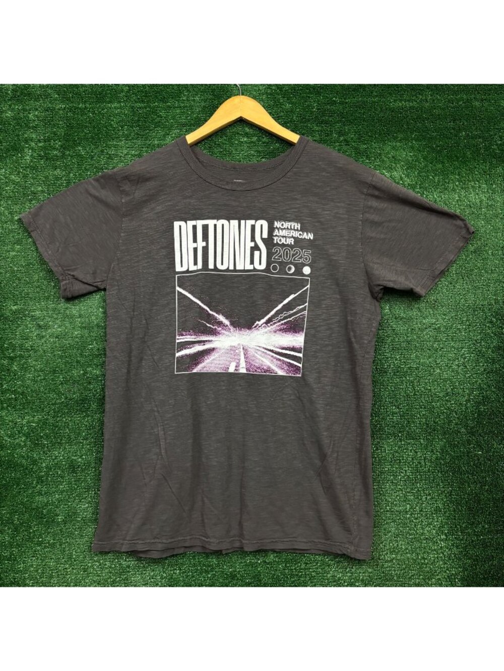 Deftones North American Tour T-Shirt Size Large